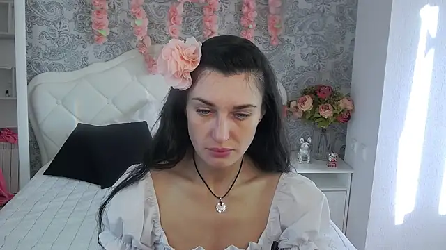 Snapshot of AriannaCruise chatting on 04.06.26 AriannaCruise online show from 04.06.26