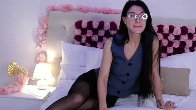 Snapshot of AriannaCruise chatting on 04.25.26 AriannaCruise online show from 04.25.26
