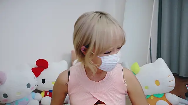 Snapshot of baby__cherry__ chatting on 04.21.26 baby cherry online show from 04.21.26