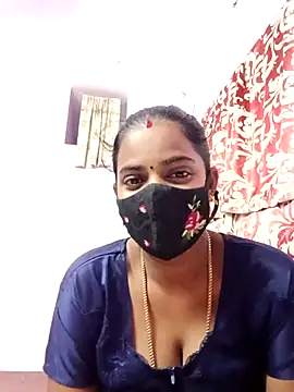 Snapshot of tamilratchasii chatting on 04.27.26 tamilratchasii online show from 04.27.26