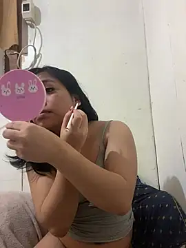 Snapshot of lulueraxxxx chatting on 05.08.26 lulueraxxxx online show from 05.08.26