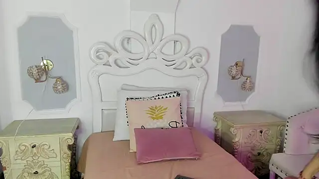 Snapshot of elizathx chatting on 04.09.26 elizathx online show from 04.09.26