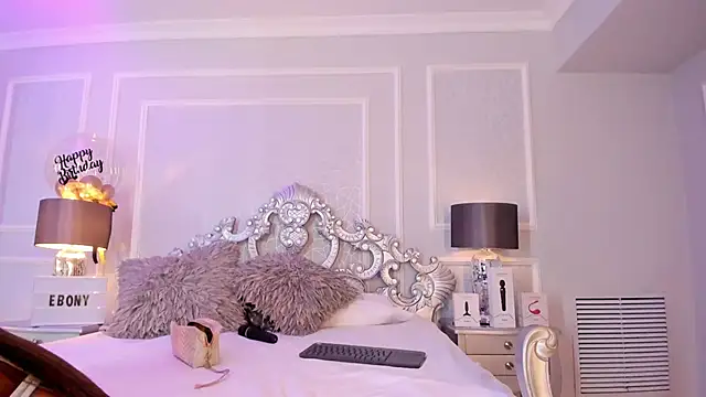 Snapshot of IrisJones_ chatting on 04.15.26 IrisJones online show from 04.15.26