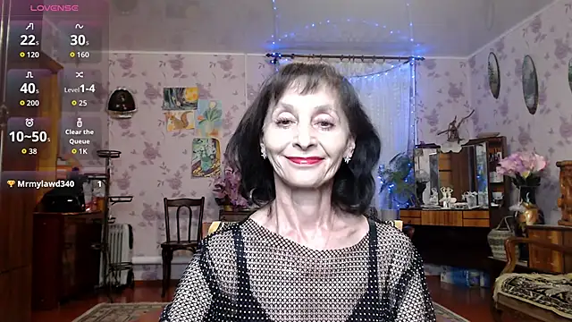 Snapshot of Shooting-Star- chatting on 04.23.26 Shooting-Star- online show from 04.23.26