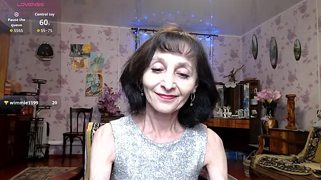 Snapshot of Shooting-Star- chatting on 04.29.26 Shooting-Star- online show from 04.29.26