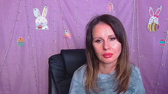 ElsaFrey online show from 04.02.26