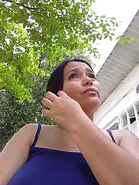 Snapshot of scarletmouse chatting on 03.28.26 scarletmouse online show from 03.28.26