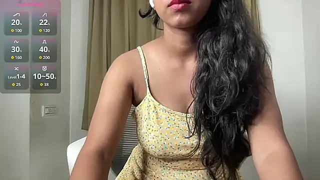 Snapshot of Gorgeous_Sarahh chatting on 05.16.26 Gorgeous Sarahh online show from 05.16.26