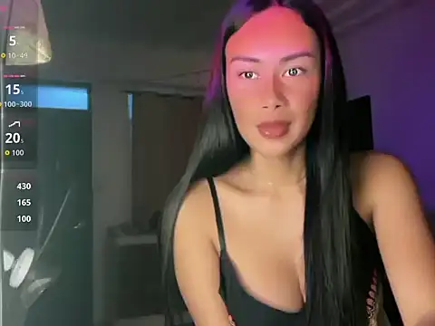 Snapshot of SweetSugar_xx chatting on 06.17.26 SweetSugar xx online show from 06.17.26