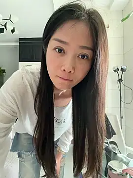 Snapshot of yuanpu0925 chatting on 05.12.26 yuanpu0925 online show from 05.12.26