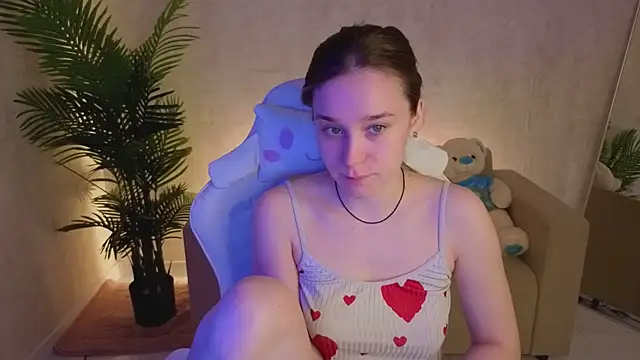 Snapshot of SweetieBlush chatting on 04.29.26 SweetieBlush online show from 04.29.26