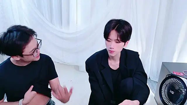 Snapshot of Dkcolo chatting on 04.29.26 Dkcolo online show from 04.29.26