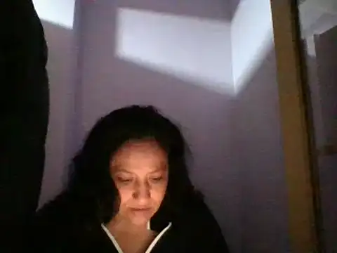 Snapshot of MatureBaby_HOT chatting on 04.02.26 MatureBaby HOT online show from 04.02.26