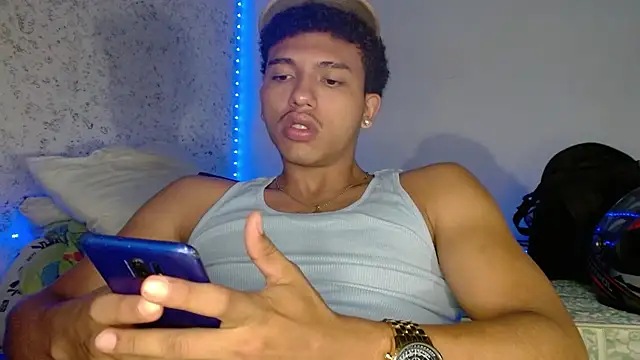 Snapshot of tonydesire_ chatting on 04.19.26 tonydesire online show from 04.19.26