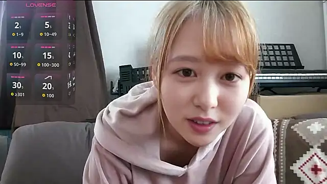 Snapshot of meichan_jpn chatting on 04.04.26 meichan jpn online show from 04.04.26