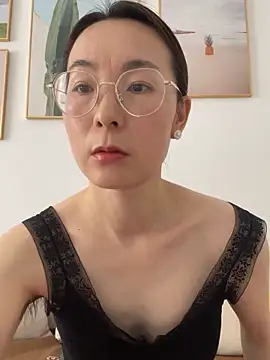 Snapshot of you-520 chatting on 06.17.26 you-520 online show from 06.17.26