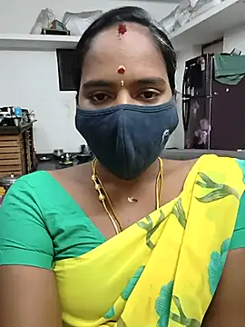 Snapshot of Tamil_Sangeetha chatting on 04.17.26 Tamil Sangeetha online show from 04.17.26