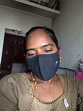 Snapshot of Tamil_Sangeetha chatting on 04.23.26 Tamil Sangeetha online show from 04.23.26