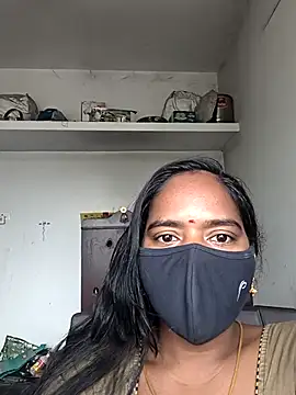 Snapshot of Tamil_Sangeetha chatting on 04.24.26 Tamil Sangeetha online show from 04.24.26