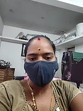 Snapshot of Tamil_Sangeetha chatting on 04.28.26 Tamil Sangeetha online show from 04.28.26