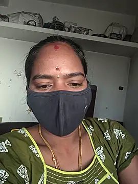 Snapshot of Tamil_Sangeetha chatting on 05.12.26 Tamil Sangeetha online show from 05.12.26