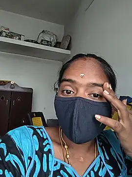 Snapshot of Tamil_Sangeetha chatting on 05.15.26 Tamil Sangeetha online show from 05.15.26