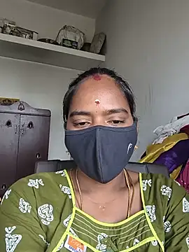 Snapshot of Tamil_Sangeetha chatting on 05.18.26 Tamil Sangeetha online show from 05.18.26