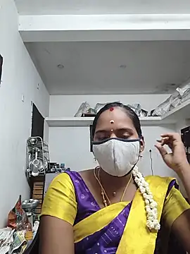 Snapshot of Tamil_Sangeetha chatting on 06.10.26 Tamil Sangeetha online show from 06.10.26