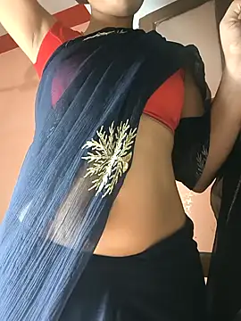 Snapshot of Curvy_Sanaya chatting on 04.19.26 Curvy Sanaya online show from 04.19.26