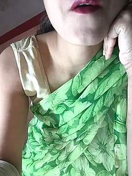 Snapshot of Curvy_Sanaya chatting on 04.22.26 Curvy Sanaya online show from 04.22.26