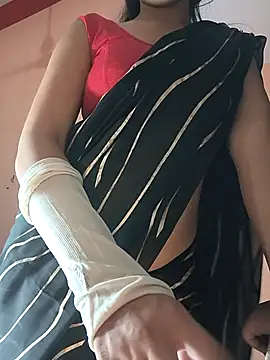 Snapshot of Curvy_Sanaya chatting on 05.08.26 Curvy Sanaya online show from 05.08.26