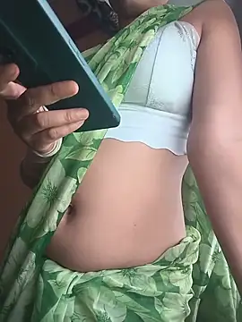 Snapshot of Curvy_Sanaya chatting on 05.28.26 Curvy Sanaya online show from 05.28.26
