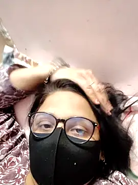 Snapshot of purvi46 chatting on 04.25.26 purvi46 online show from 04.25.26