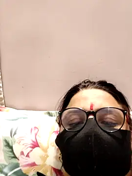 Snapshot of purvi46 chatting on 04.28.26 purvi46 online show from 04.28.26