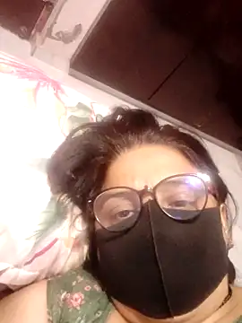 Snapshot of purvi46 chatting on 04.28.26 purvi46 online show from 04.28.26
