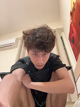 Snapshot of sexyboy-3525 chatting on 04.11.26 sexyboy-3525 online show from 04.11.26
