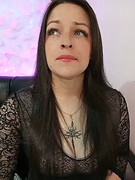 Snapshot of Isa_bluee chatting on 06.14.26 Isa bluee online show from 06.14.26