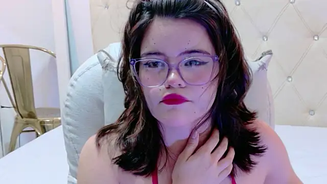 Snapshot of Alexa_Missfortune chatting on 04.08.26 Alexa Missfortune online show from 04.08.26