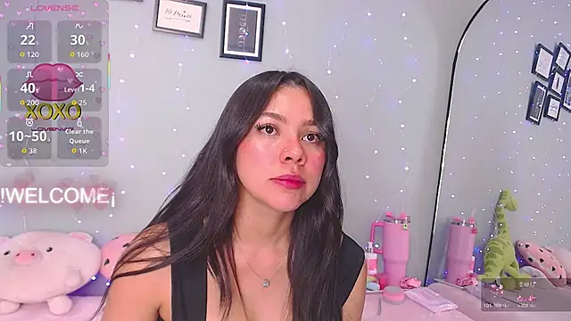 Snapshot of MissDulceRose chatting on 04.19.26 MissDulceRose online show from 04.19.26