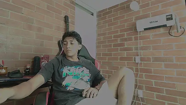 ethann2  online show from 06.05.26
