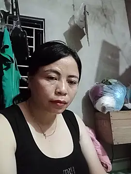 Snapshot of -Hami- chatting on 05.15.26 -Hami- online show from 05.15.26