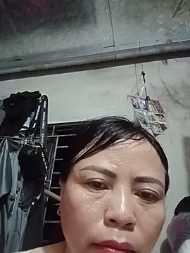 Snapshot of -Hami- chatting on 05.25.26 -Hami- online show from 05.25.26