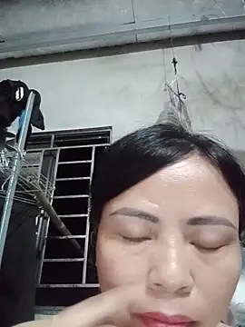 Snapshot of -Hami- chatting on 05.27.26 -Hami- online show from 05.27.26