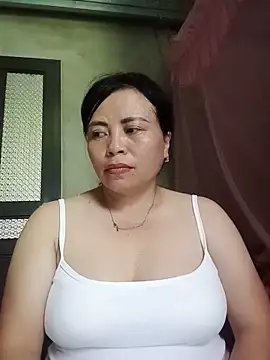 Snapshot of -Hami- chatting on 05.28.26 -Hami- online show from 05.28.26