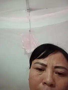 Snapshot of -Hami- chatting on 06.04.26 -Hami- online show from 06.04.26
