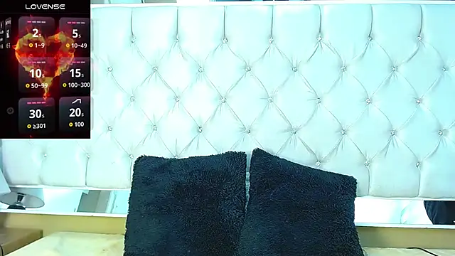 Snapshot of MistressNyx_ chatting on 05.19.26 MistressNyx online show from 05.19.26