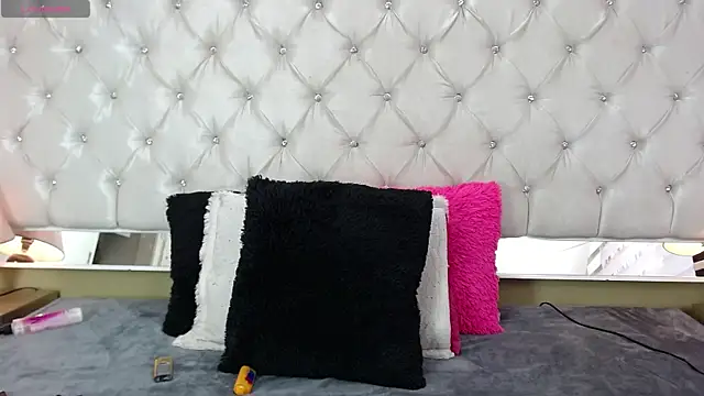 Snapshot of MistressNyx_ chatting on 05.20.26 MistressNyx online show from 05.20.26