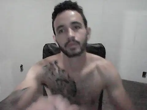 Snapshot of NoxxVx chatting on 04.27.26 NoxxVx online show from 04.27.26
