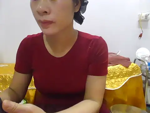 Lyna 2k online show from 04.08.26