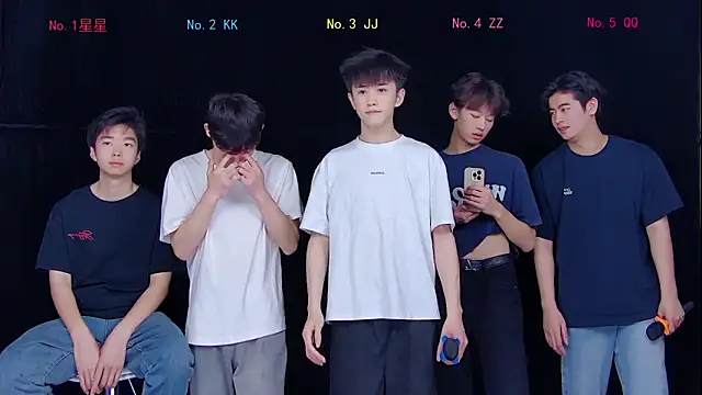 Snapshot of KOboys-818 chatting on 04.23.26 KOboys-818 online show from 04.23.26